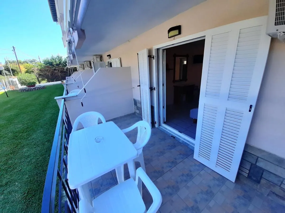 Apartamento Theramvos Studios By Thomas Polychrono
